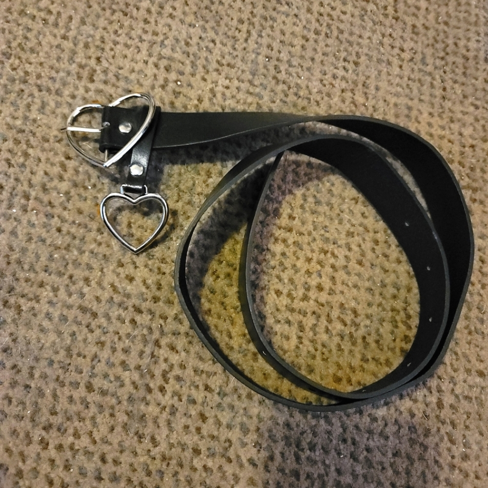 Heart belt